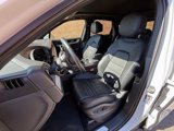 Used 2024 Porsche Cayenne image 5
