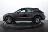 Certified 2022 Porsche Macan image 2
