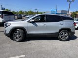 Used 2019 GMC Terrain SLT image 2