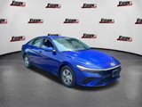 Used 2024 Hyundai Elantra SE image 3