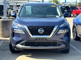 Used 2021 Nissan Rogue SV image 2