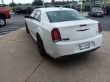 Used 2021 Chrysler 300 Touring L image 4