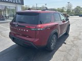 Used 2023 Nissan Pathfinder SV image 3