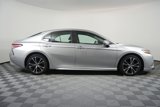 Used 2018 Toyota Camry SE image 2