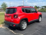 Used 2018 Jeep Renegade Latitude image 3