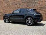 Used 2024 Porsche Macan image 3