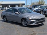 Used 2024 Hyundai Elantra SEL image 2