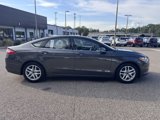 Used 2015 Ford Fusion SE image 3
