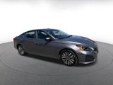 Used 2024 Nissan Altima 2.5 SV image 2