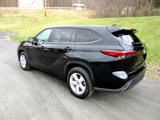 Used 2023 Toyota Highlander FWD image 5