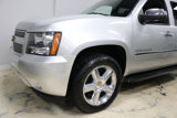 Used 2013 Chevrolet Suburban LTZ image 2