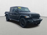 Used 2023 Jeep Gladiator Overland image 3