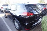 Used 2017 Nissan Rogue SV image 4