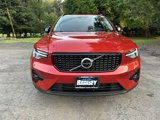 Certified 2023 Volvo XC40 B5 Plus w/ Climate Package image 3