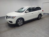 Used 2020 Nissan Pathfinder SV image 2
