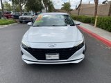 Certified 2022 Hyundai Elantra SEL w/ Convenience Package image 3