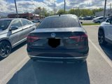 Used 2017 Volkswagen Passat 1.8T R-Line w/ R-Line Lighting Package image 4