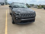 Used 2022 Jeep Compass Latitude image 2
