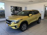 Used 2021 Kia Seltos SX w/ SX Sunroof Package image 2