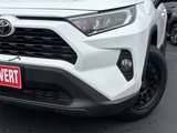 Used 2021 Toyota RAV4 XLE w/ Convenience Package image 3