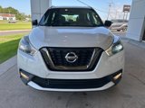 Used 2019 Nissan Kicks SR image 3