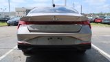 Used 2022 Hyundai Elantra SEL image 4