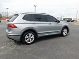 Used 2021 Volkswagen Tiguan SE R-Line w/ 3rd Row Seat Package image 3