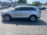 Used 2016 Kia Sorento L image 5