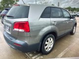 Used 2011 Kia Sorento LX image 5