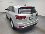Used 2019 Kia Sorento L image 6