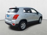 Used 2022 Chevrolet Trax LS w/ Tint and Cruise Package image 5