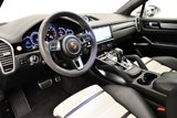 Certified 2020 Porsche Cayenne Turbo image 4