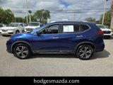 Used 2018 Nissan Rogue SL image 2
