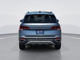 Certified 2024 Volkswagen Taos SE image 4