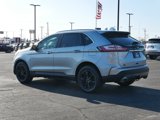 Used 2020 Ford Edge SEL w/ Convenience Package image 3