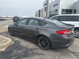 Used 2018 Ford Fusion SE w/ Equipment Group 201A image 3