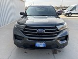 Used 2020 Ford Explorer XLT w/ Comfort Package image 2