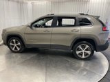 Used 2019 Jeep Cherokee Limited image 3