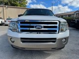 Used 2013 Ford Expedition XLT image 2