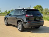 Used 2019 Jeep Cherokee Latitude Plus w/ Cold Weather Group image 3