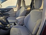 Used 2019 Jeep Cherokee Latitude w/ Cold Weather Group image 6