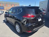 Used 2017 Nissan Rogue SV image 3