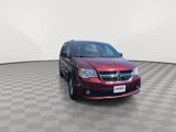 Used 2019 Dodge Grand Caravan SXT image 3
