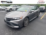 Used 2022 Toyota Camry SE image 4