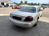 Used 2002 Lincoln Continental image 5