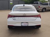 Used 2023 Hyundai Elantra SEL w/ Convenience Package image 3
