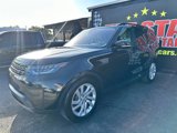 Used 2017 Land Rover Discovery SE image 3