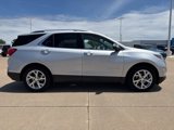 Used 2018 Chevrolet Equinox Premier image 2