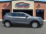 Used 2019 Nissan Rogue Sport S image 2