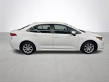 Used 2022 Toyota Corolla LE image 6